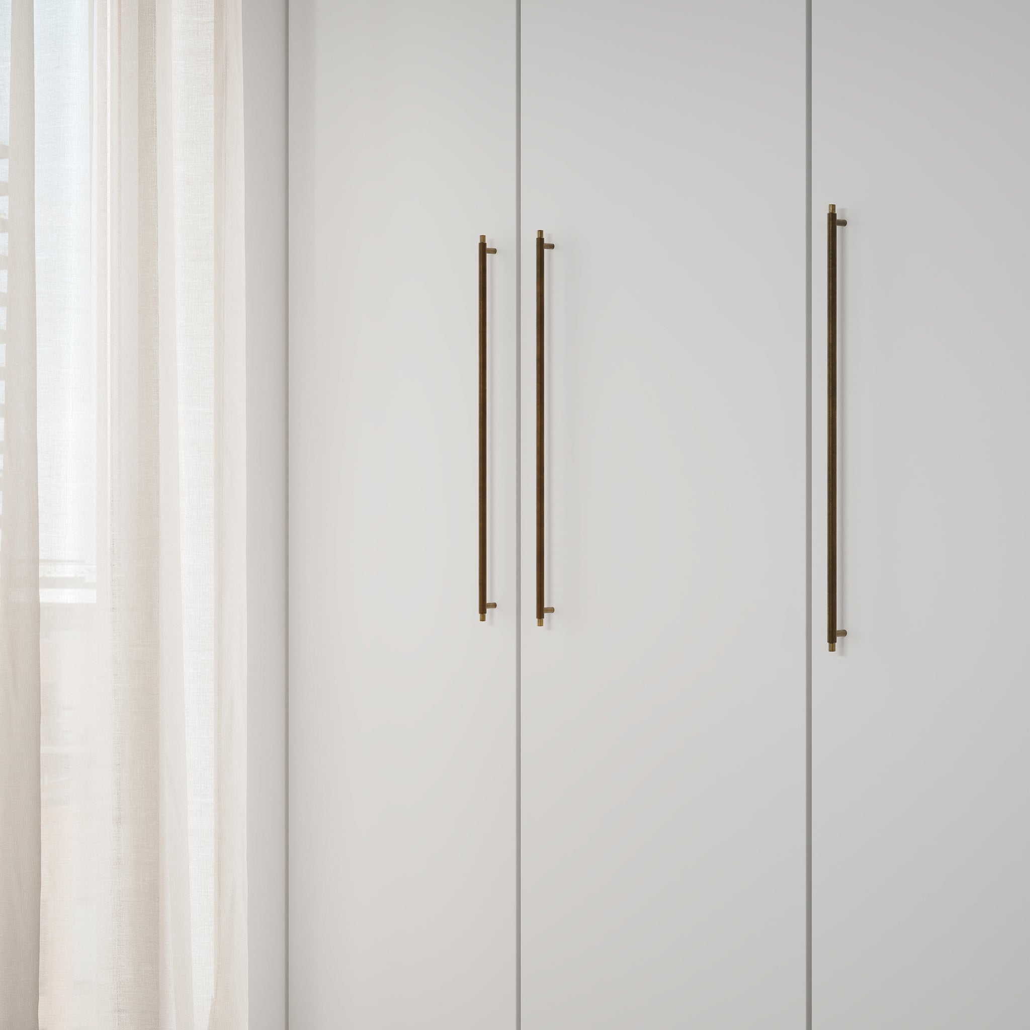 Handle Manor | 69.4cm