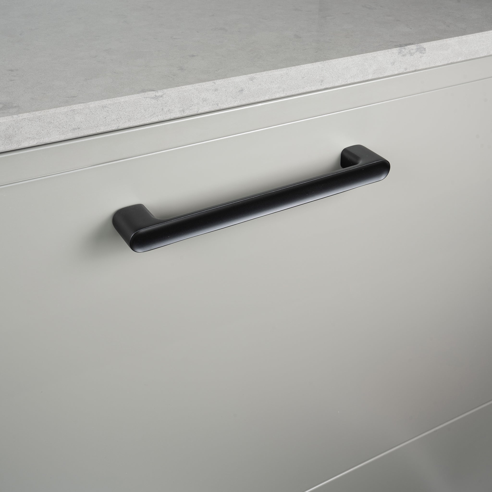 Handle Luv | Metal | 20.2cm / 33cm