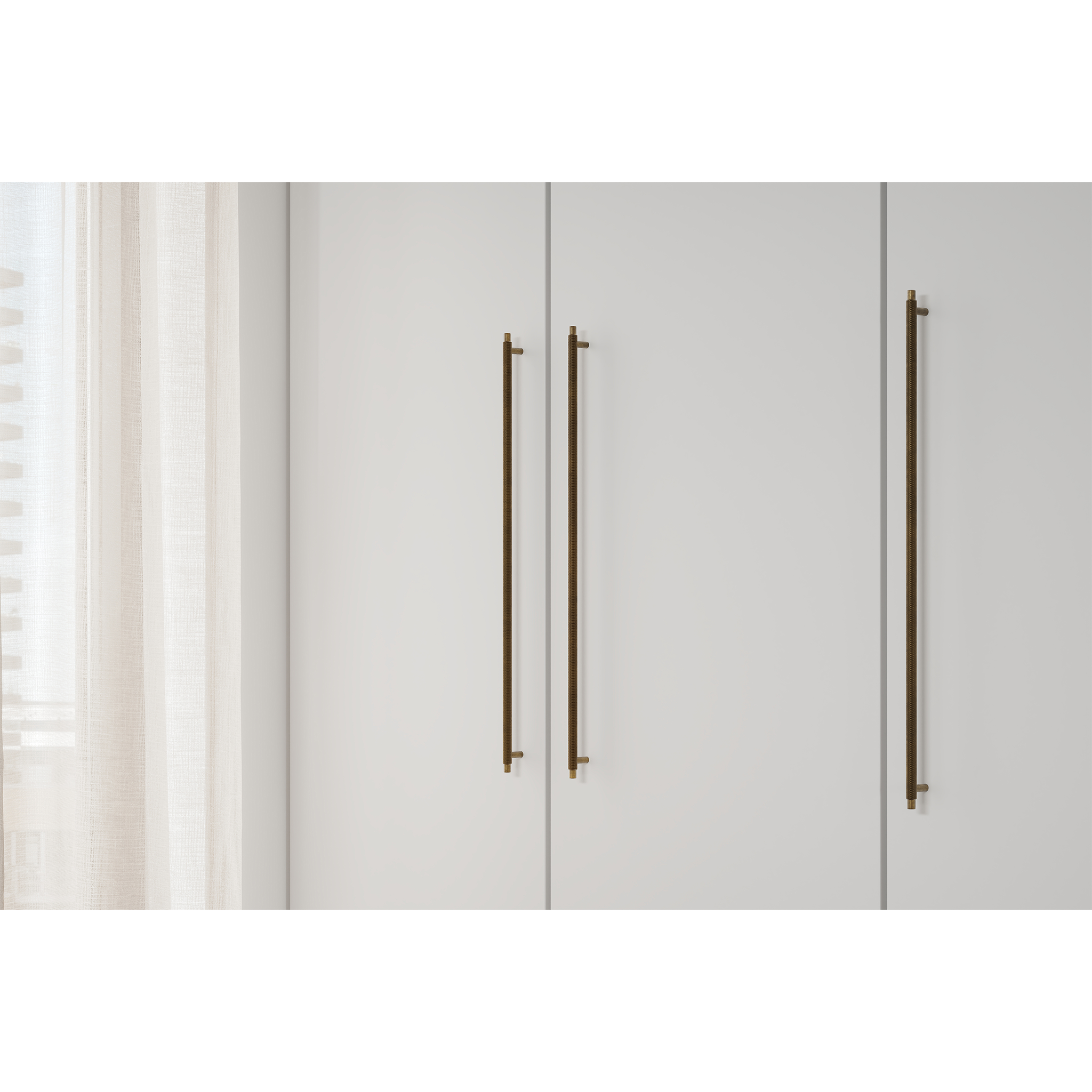 Handle Manor | 69.4cm