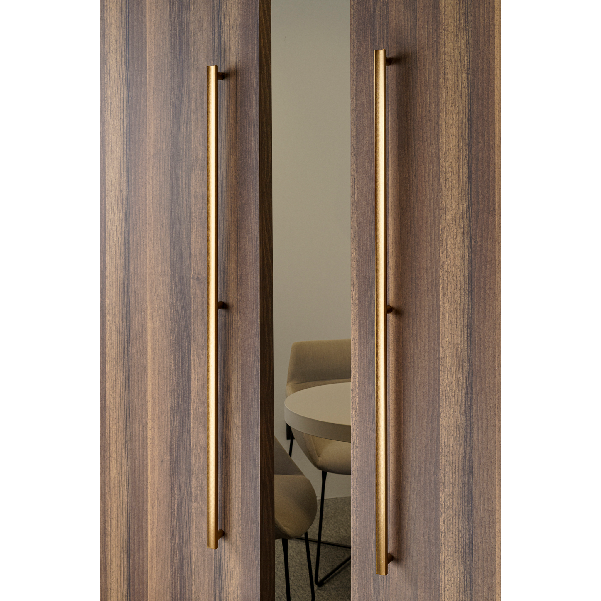 Handle Moon | 109.6cm