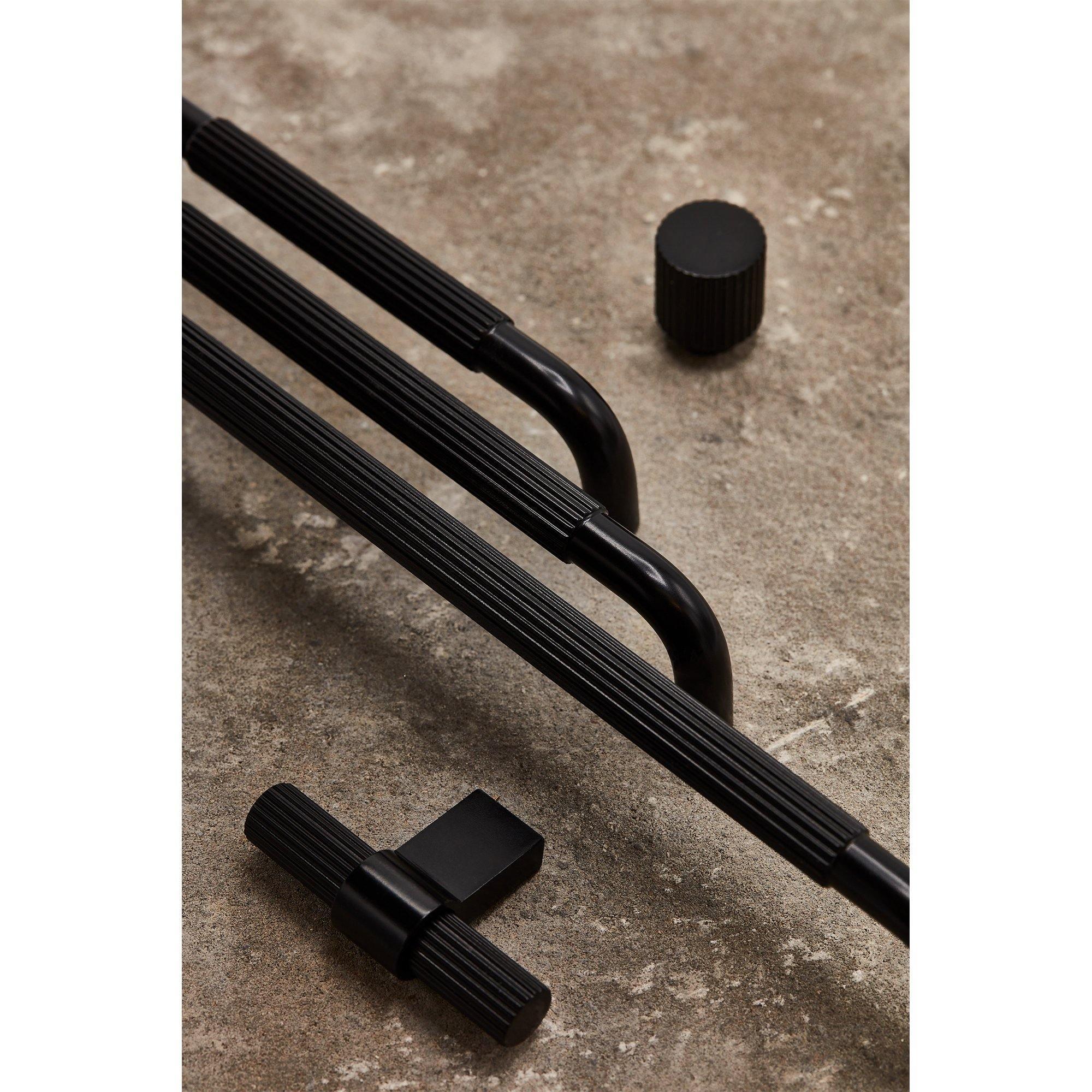 Knob T Helix Stripe, Antique Bronze - Scandi Handles