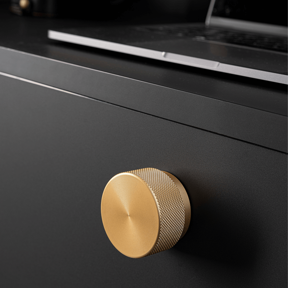 Knob Graf Big, 38mm, Brass - Scandi Handles