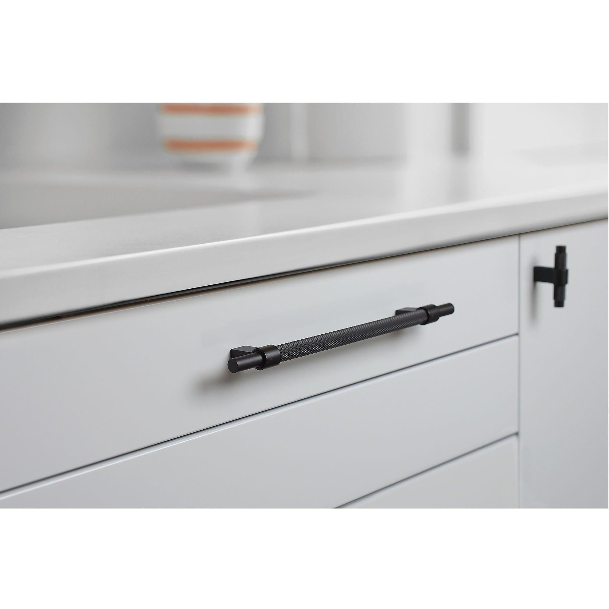 Handle Pitch, Matt black, available in different sizes (193/257mm) - Scandi Handles