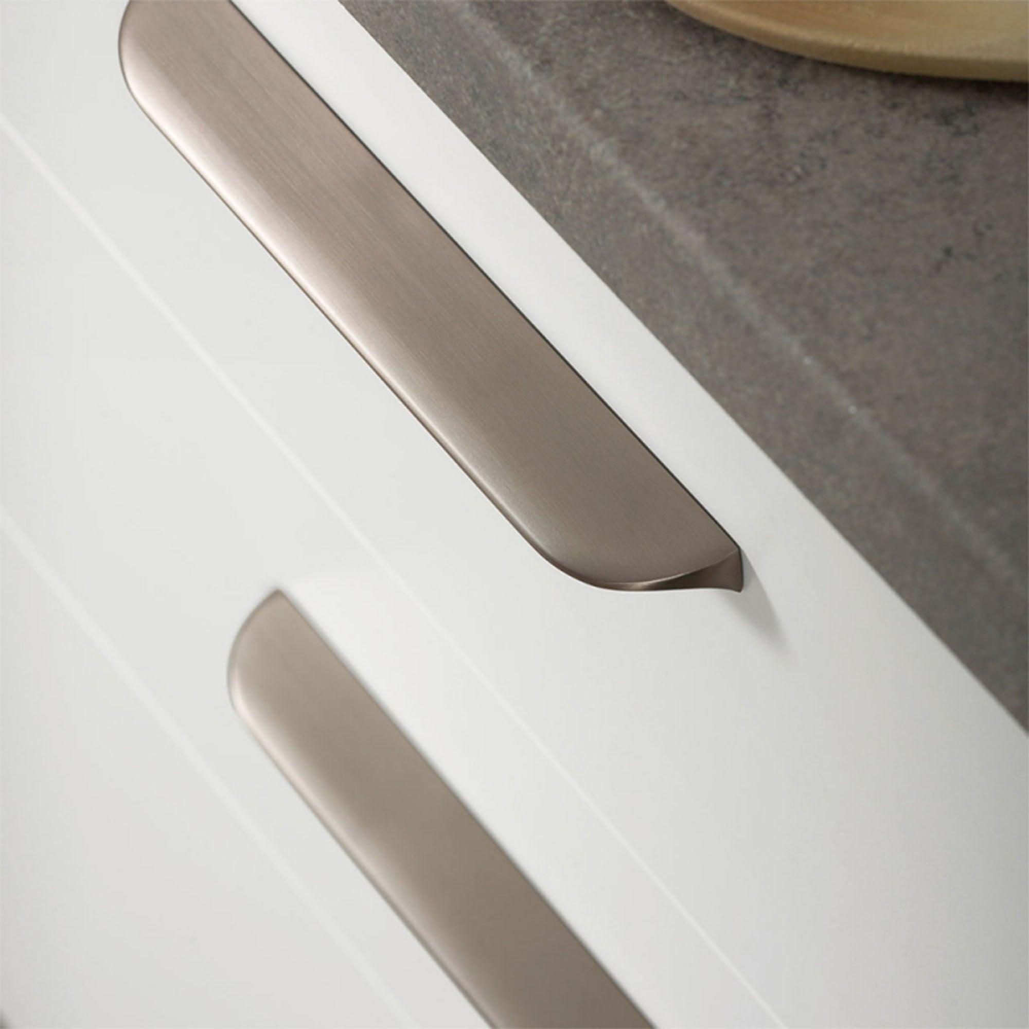 Handle Nick, 160mm, Brushed brass - Scandi Handles