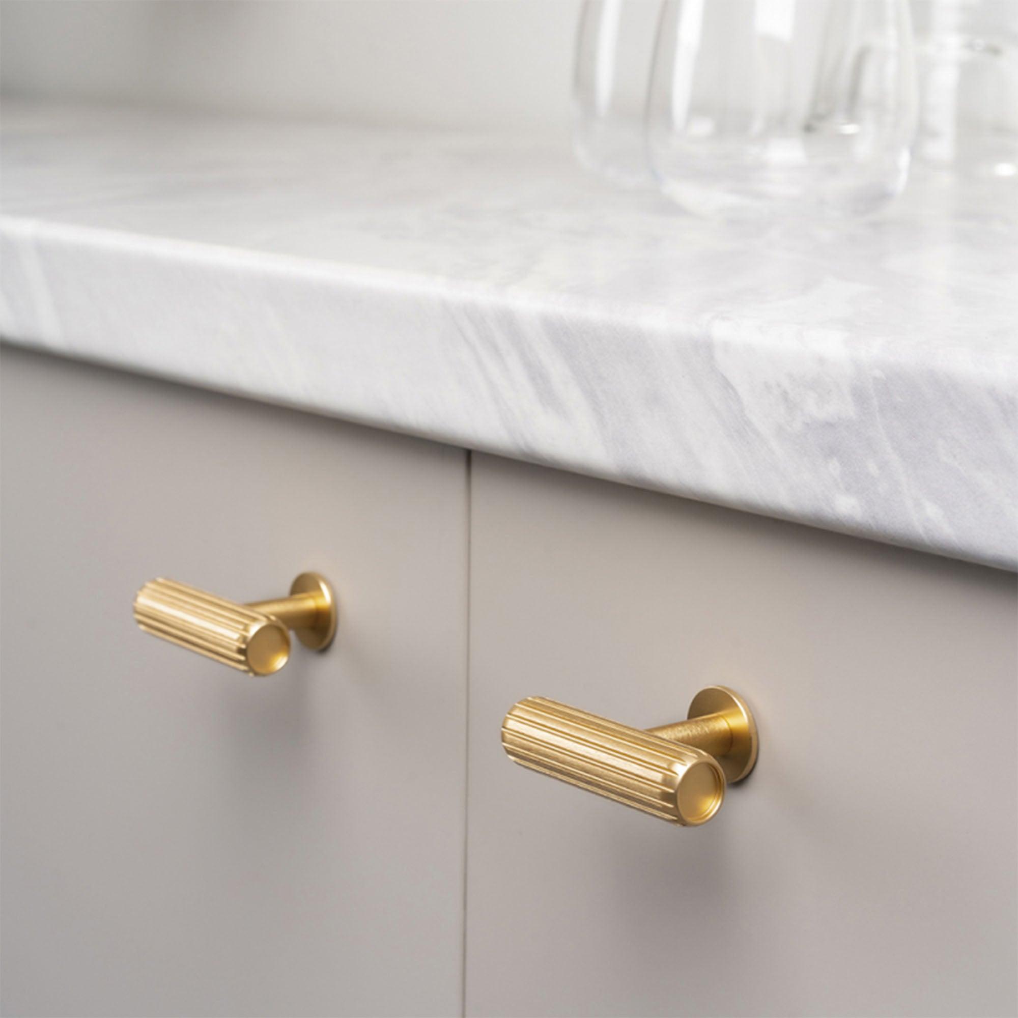 Knob T Rille, Brushed Brass - Scandi Handles