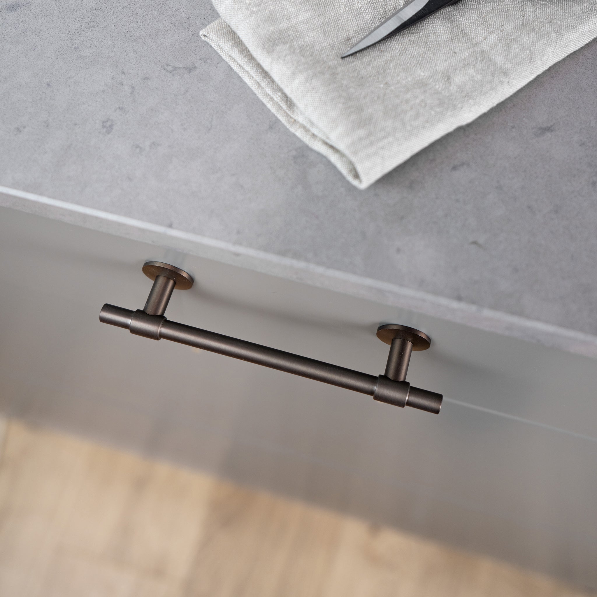 Handle Uniform | 17.8cm