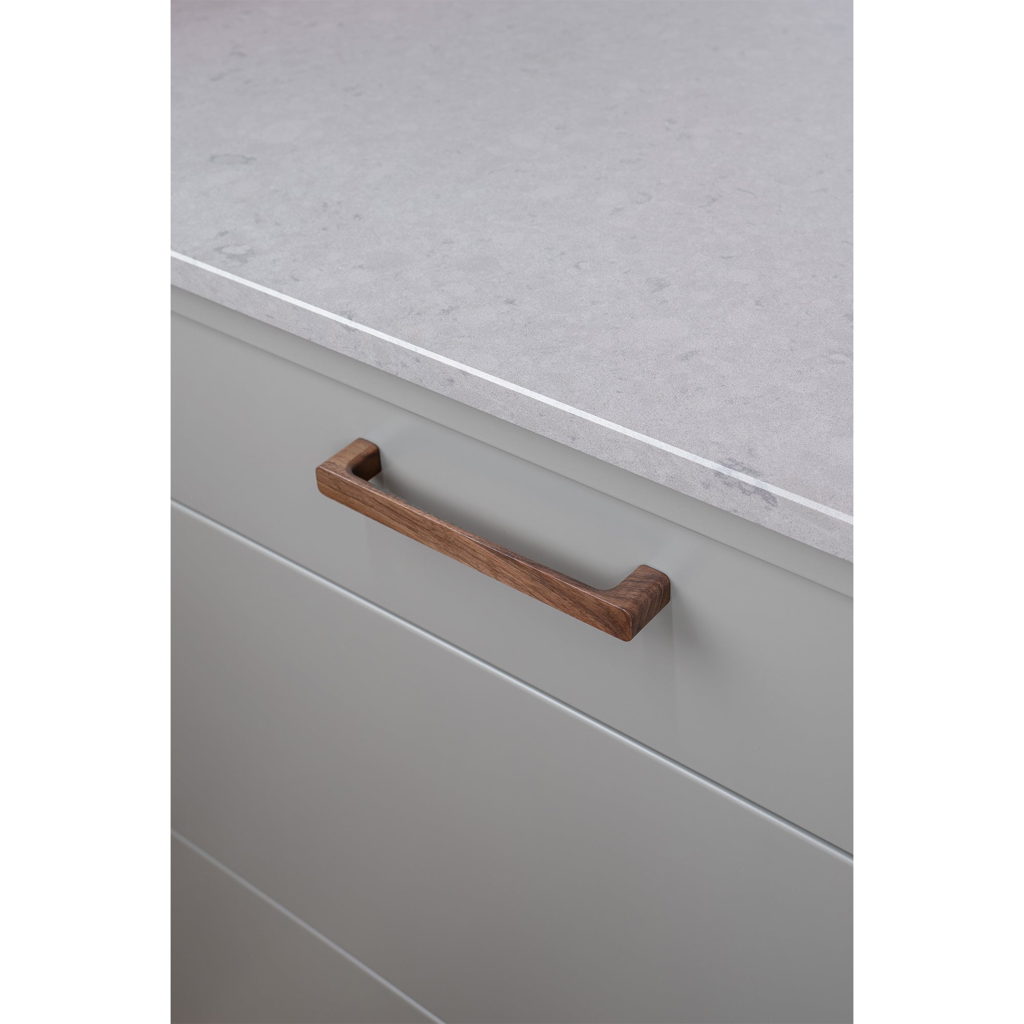 Handle Sans | 17cm / 24cm