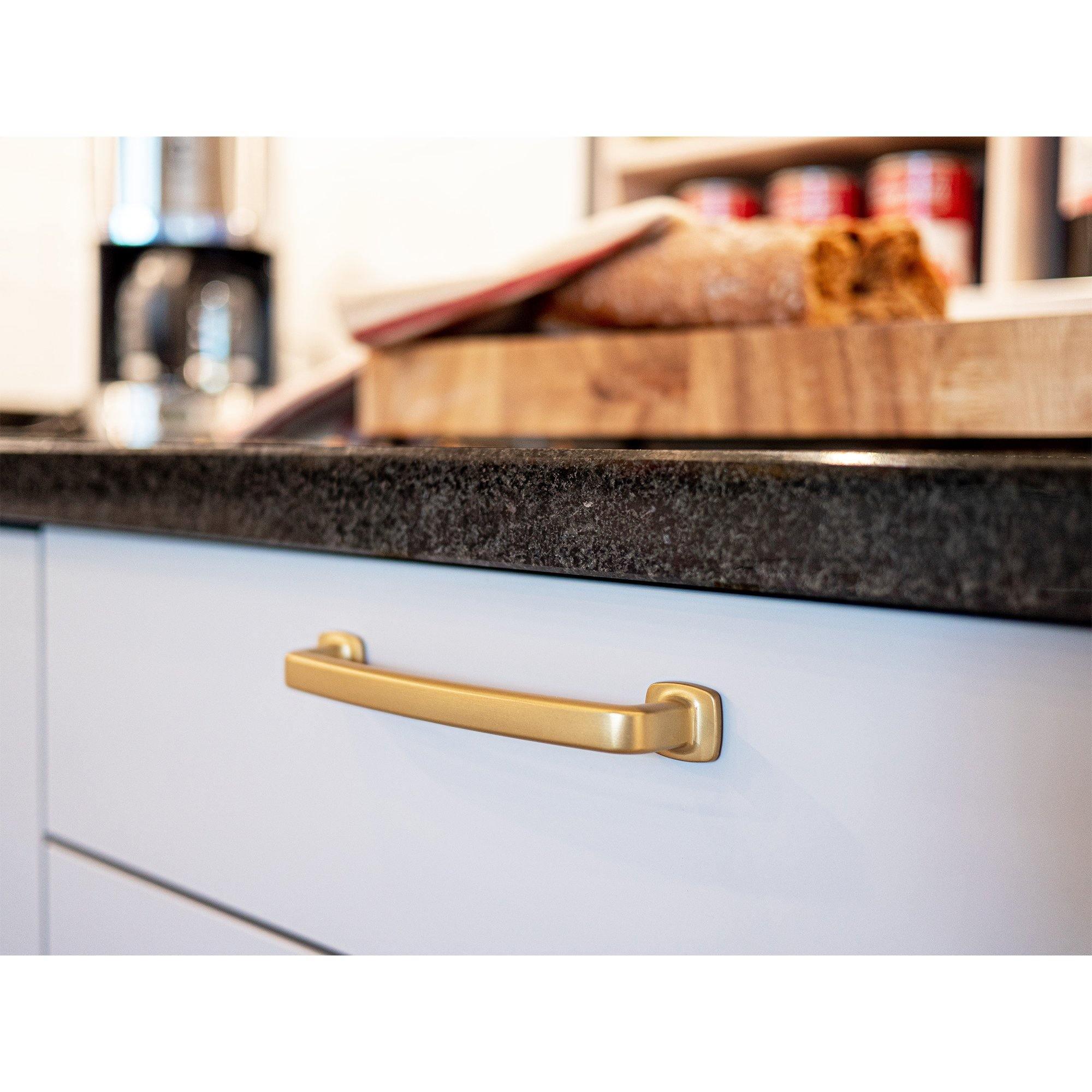 Handle Retro, Brushed Brass, available in different sizes (193/257mm) - Scandi Handles